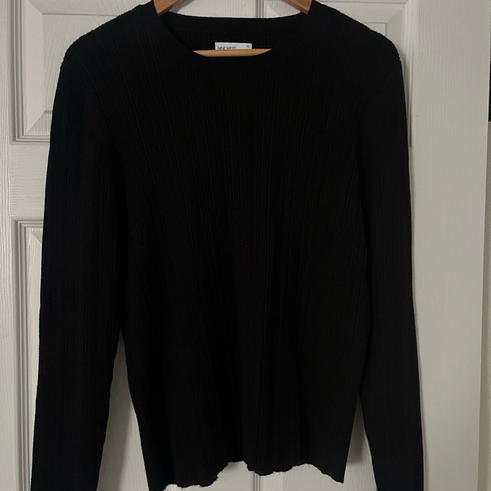 Nine West Classic Black Sweater size XL excellent condition. New.